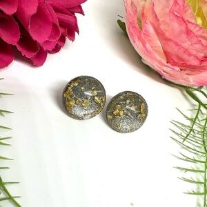 NEW⚜️Cabochon Acrylic Golden Domed Stud Earrings